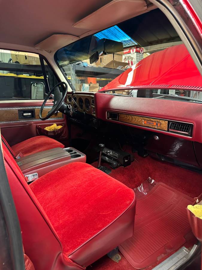 Chevrolet-k5-blazer-1977-red-3