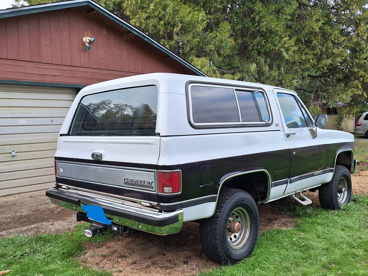 Chevrolet-k5-blazer-1989-custom-1