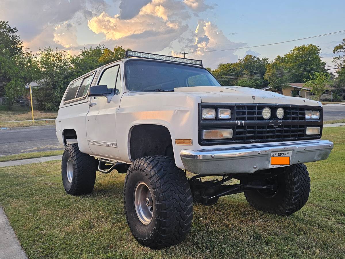 Chevrolet-k5-blazer-1991-white-2