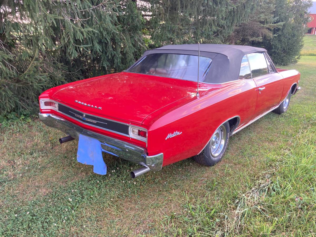 Chevrolet-malibu-1966-2