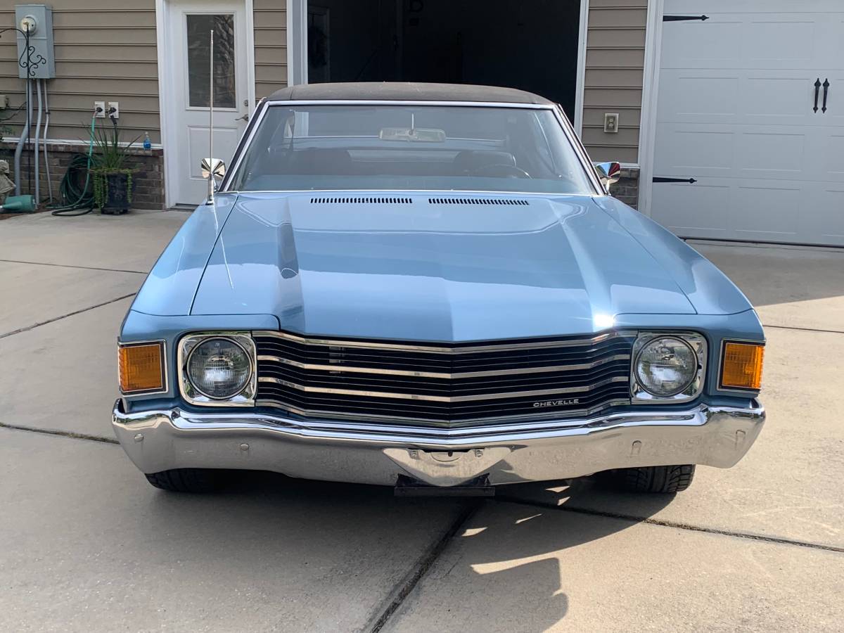 Chevrolet-malibu-1972-blue-2
