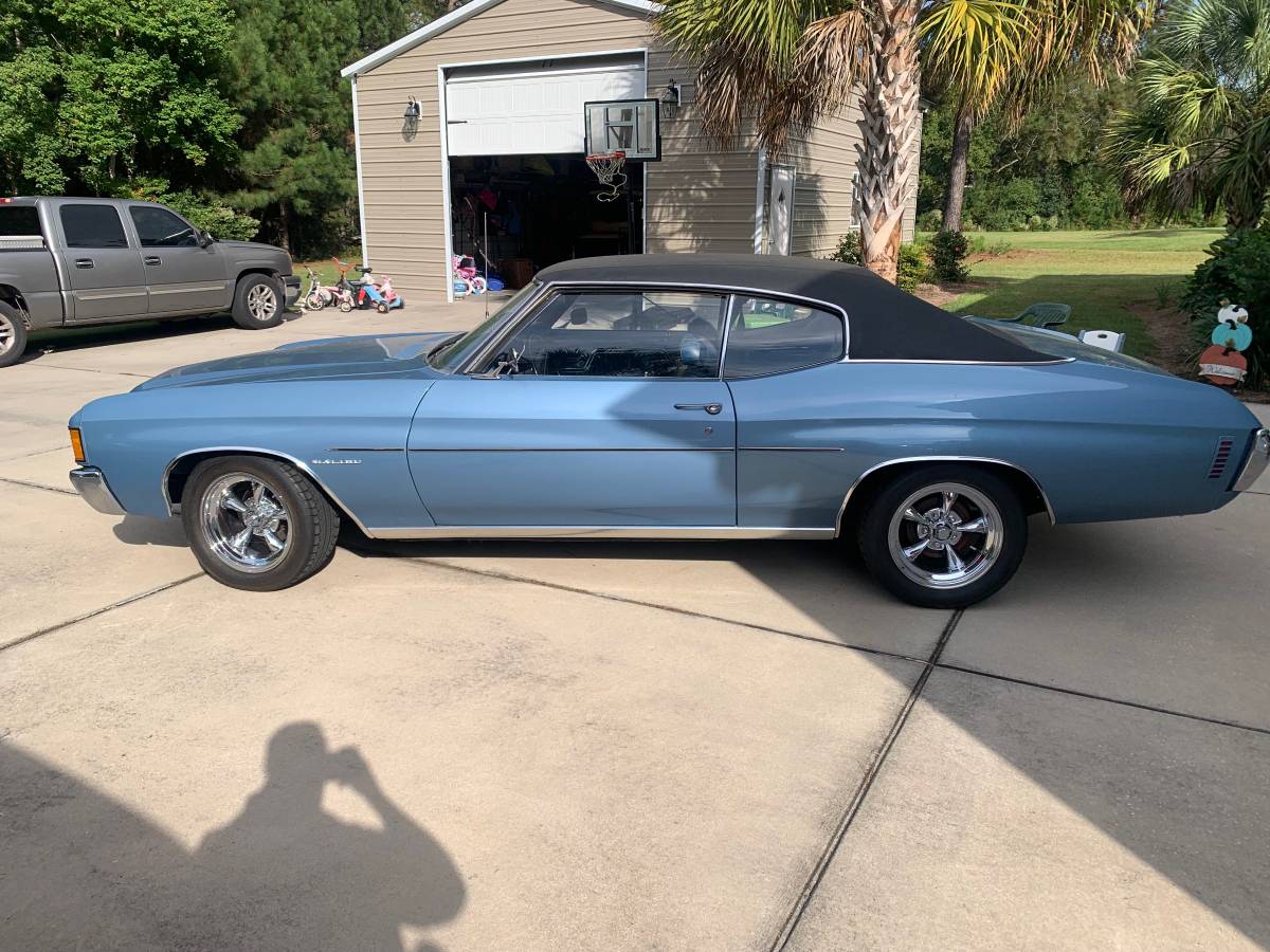 Chevrolet-malibu-1972-blue