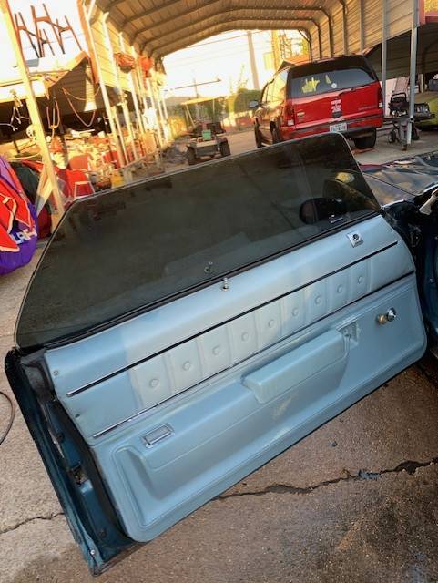 Chevrolet-malibu-1977-blue-25
