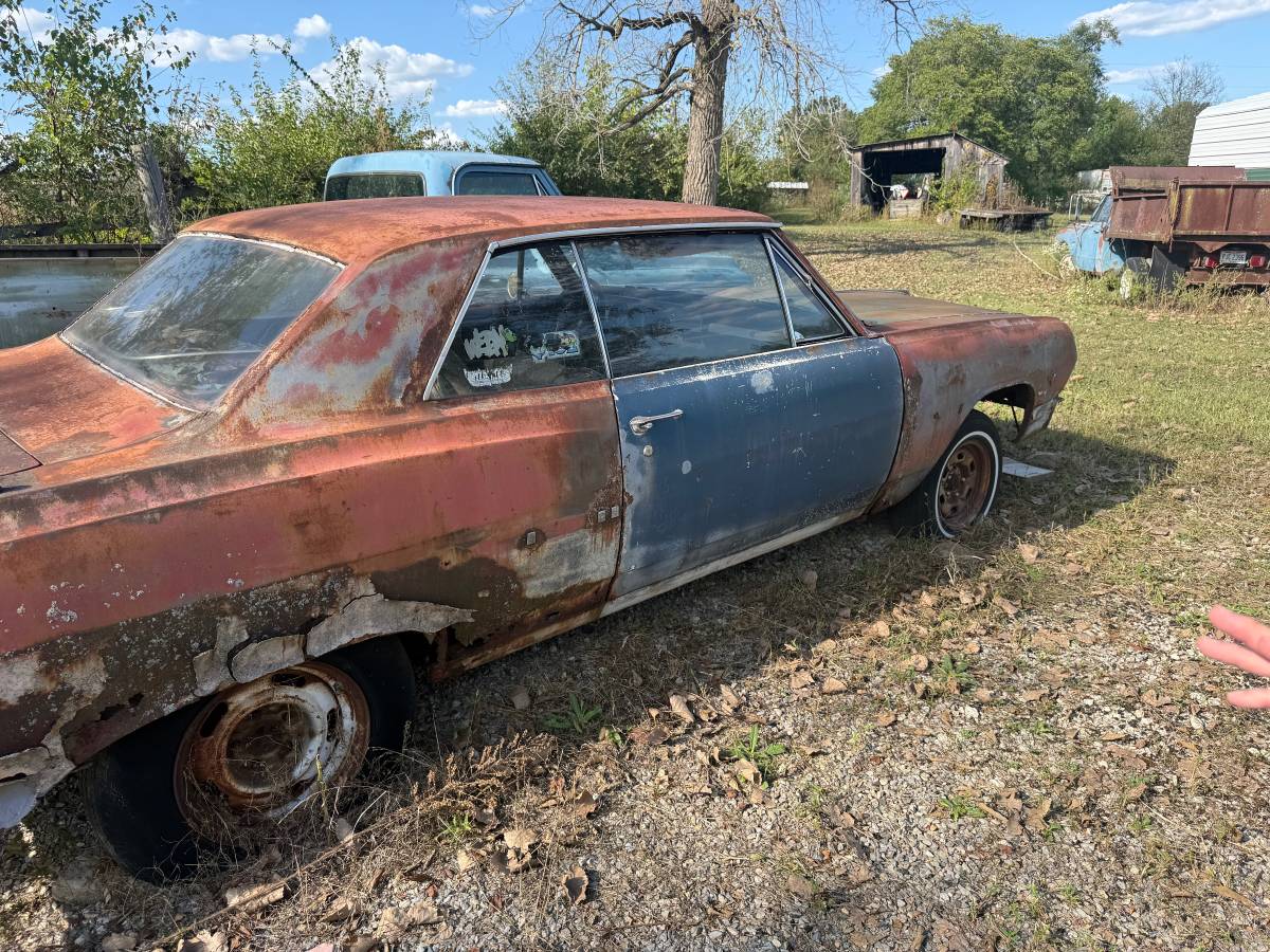 Chevrolet-malibu-2-door-hardtop-1965-blue-17