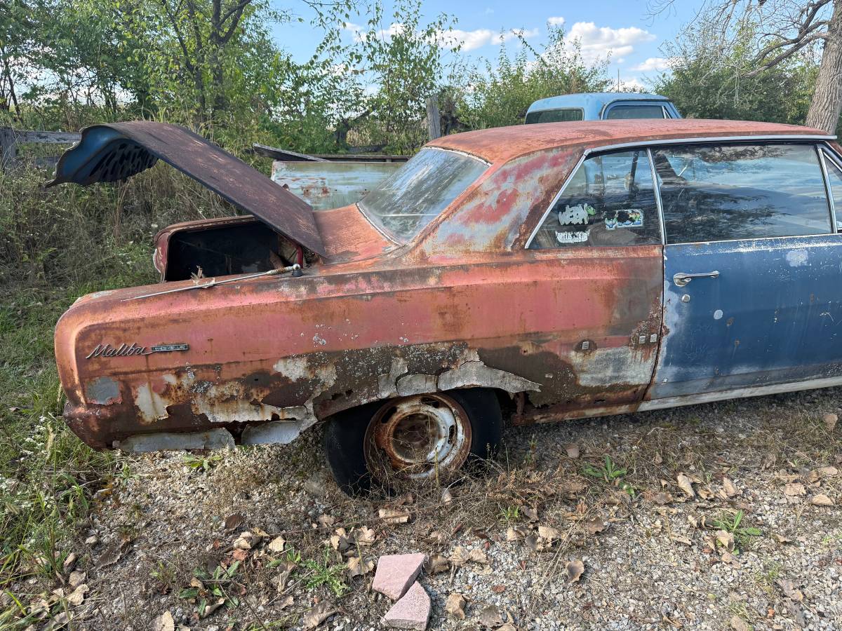 Chevrolet-malibu-2-door-hardtop-1965-blue-7