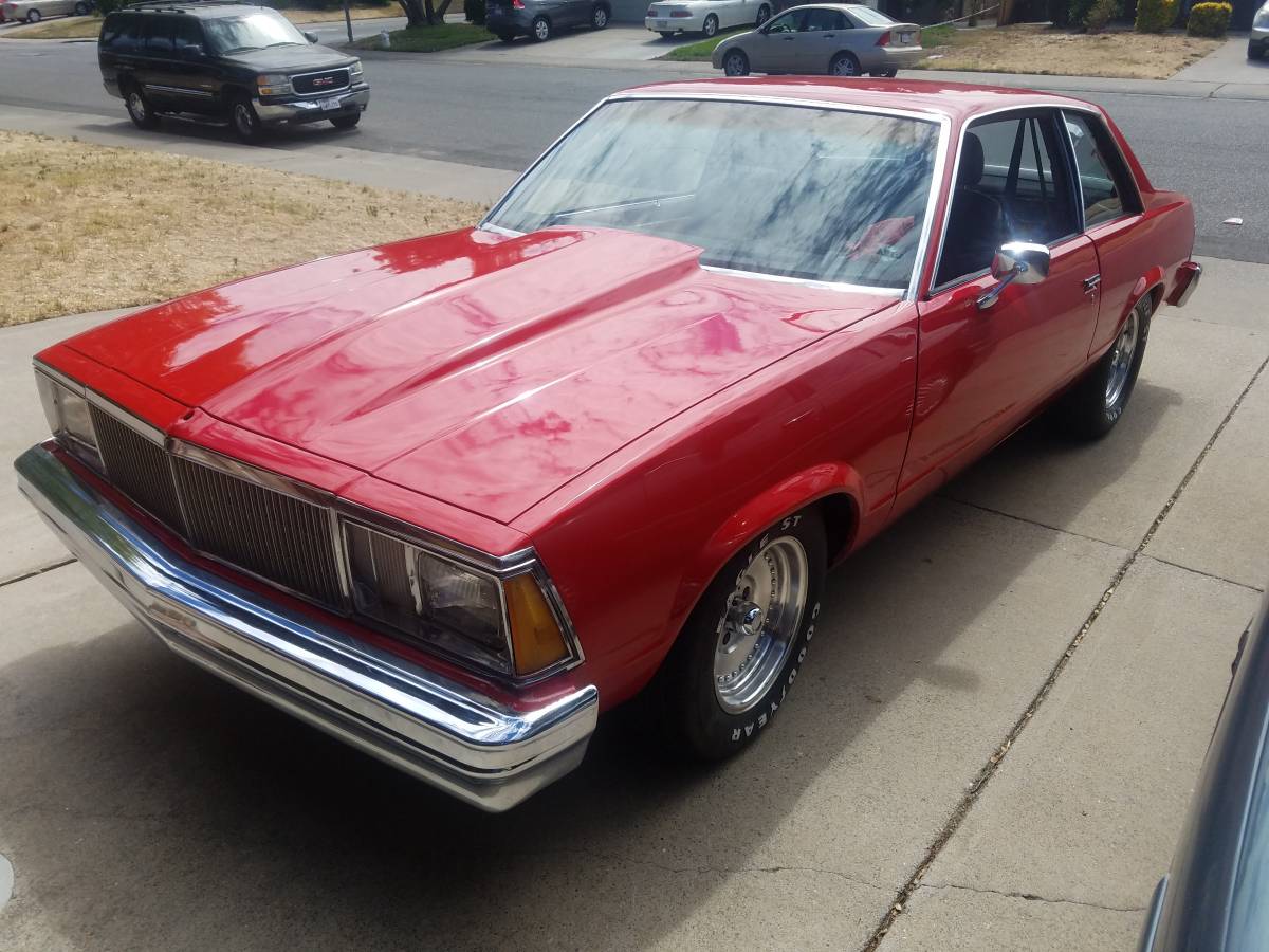Chevrolet-malibu-classic-1978-red-6