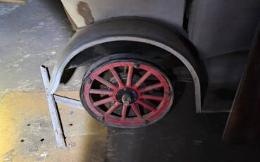Chevrolet-model-490-touring-car-1917-black-10
