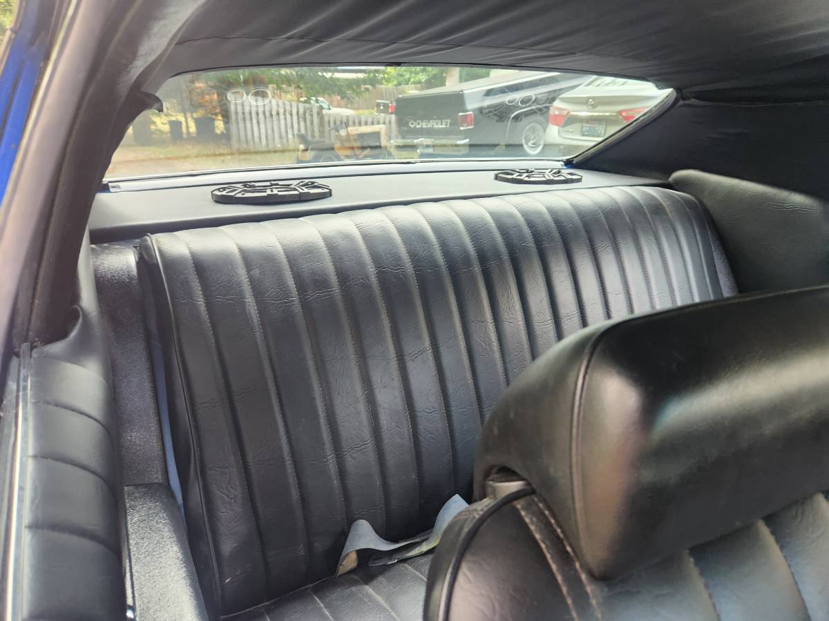 Chevrolet-monte-carlo-1971-blue-10