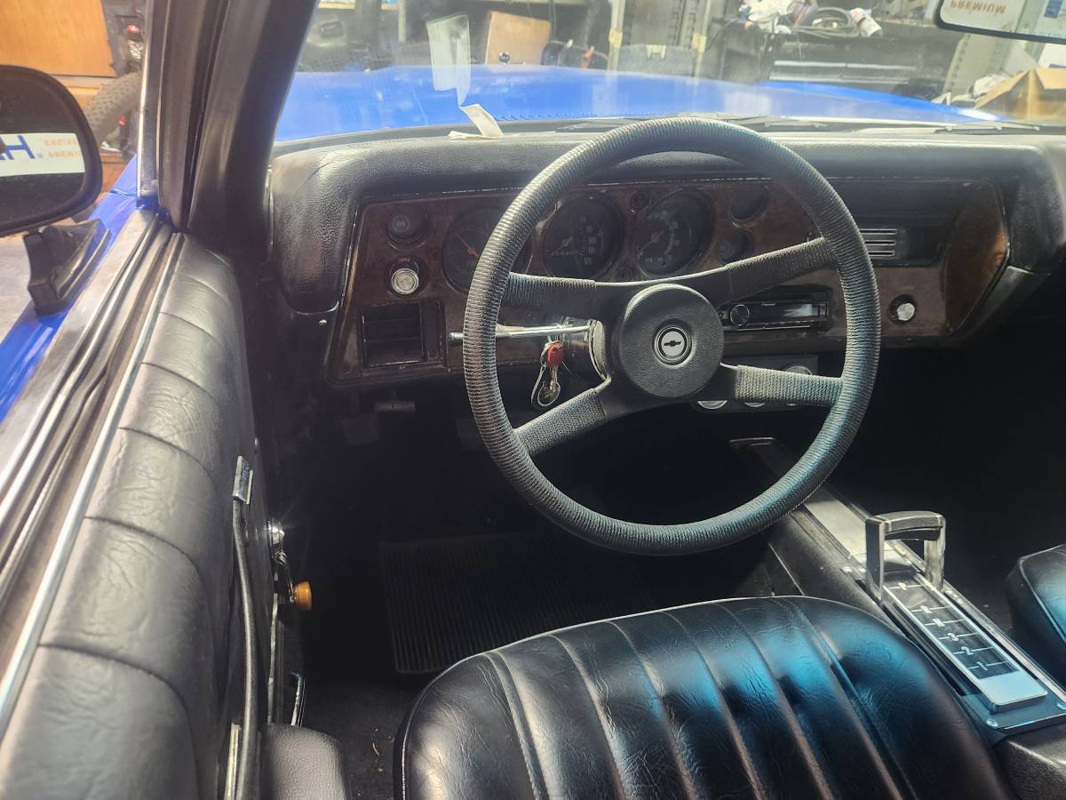 Chevrolet-monte-carlo-1971-blue-7