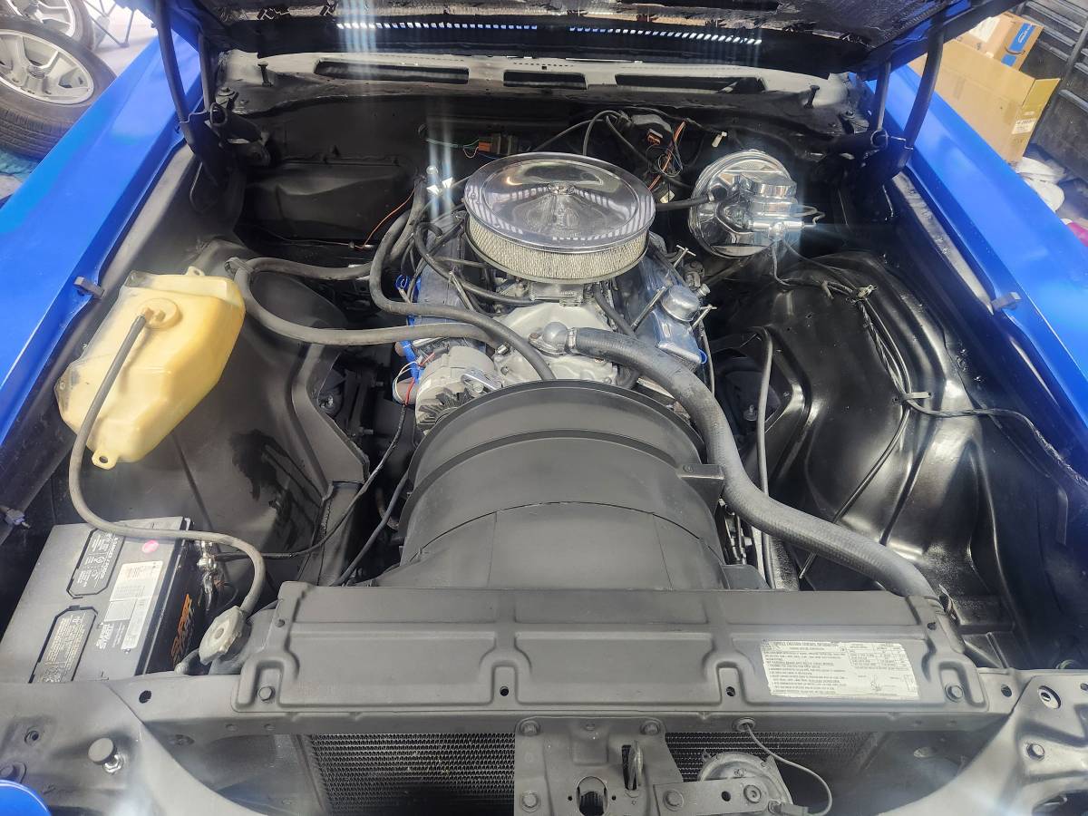 Chevrolet-monte-carlo-1971-blue-8