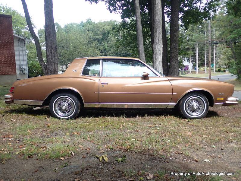 Chevrolet-monte-carlo-1980-brown