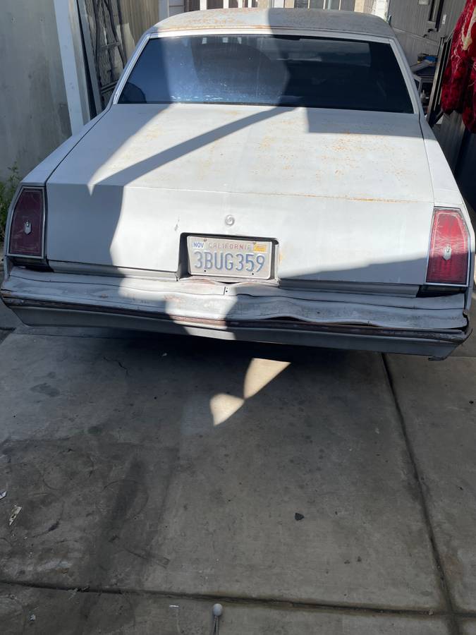 Chevrolet-monte-carlo-1985-grey-2