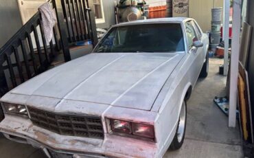 Chevrolet-monte-carlo-1985-grey-3