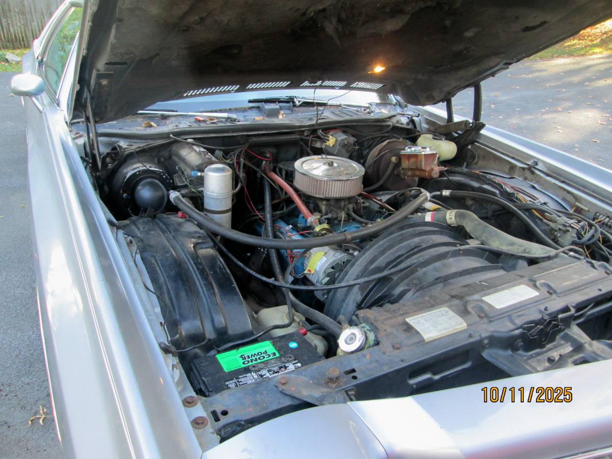 Chevrolet-monte-carlo-landau-1977-silver-10