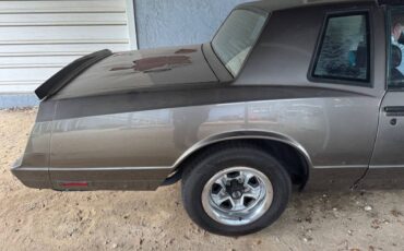 Chevrolet-monte-carlo-ss-1985-2
