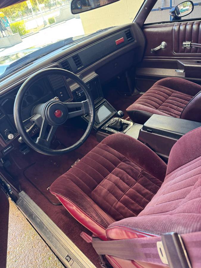 Chevrolet-monte-carlo-ss-1985-black-6