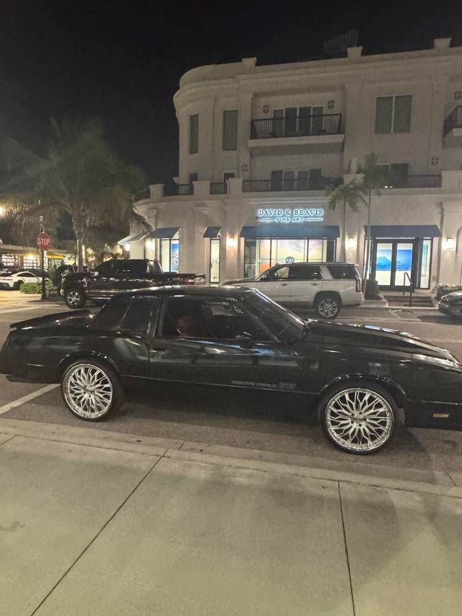 Chevrolet-monte-carlo-ss-1985-black-7