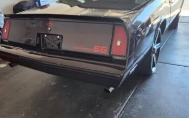 Chevrolet-monte-carlo-ss-1985-custom-2