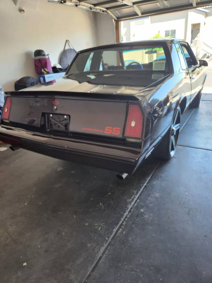 Chevrolet-monte-carlo-ss-1985-custom-2