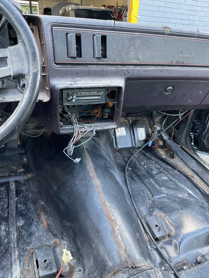 Chevrolet-monte-carlo-ss-1987-black-9