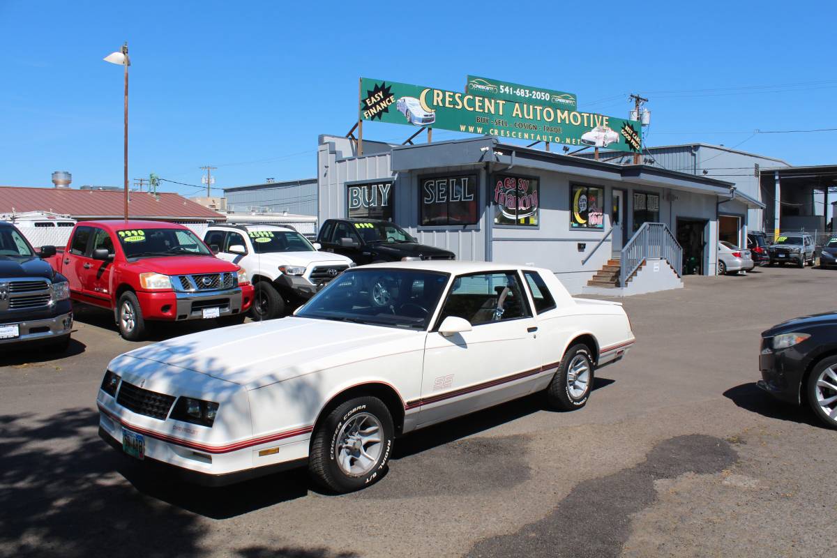 Chevrolet-monte-carlo-ss-1987-white-2