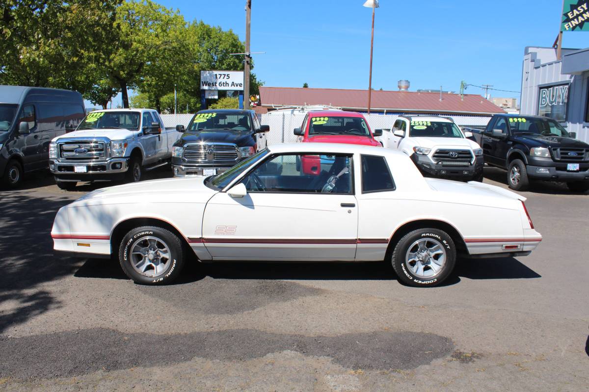 Chevrolet-monte-carlo-ss-1987-white-8
