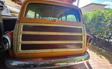 Chevrolet-nomad-1954-orange-10