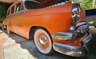 Chevrolet-nomad-1954-orange-2