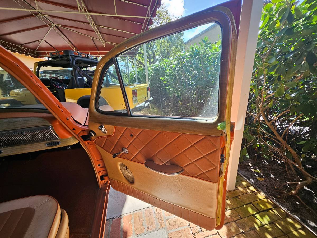 Chevrolet-nomad-1954-orange-5