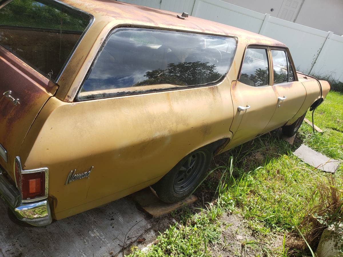 Chevrolet-nomad-1970-custom-2