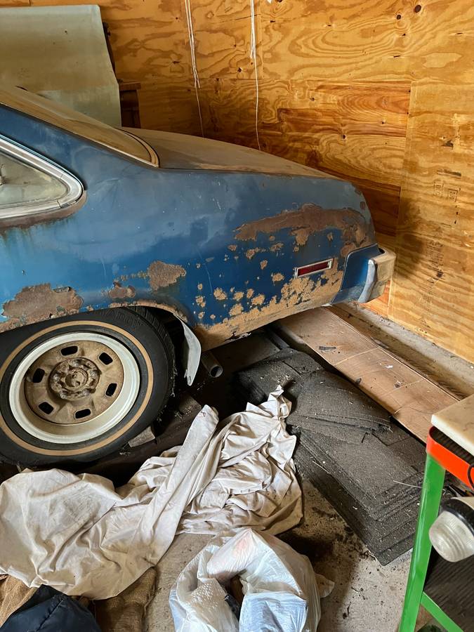 Chevrolet-nova-1975-blue-17