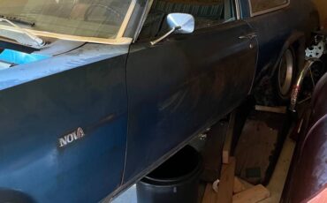 Chevrolet-nova-1975-blue-3