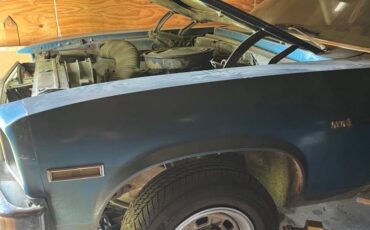 Chevrolet-nova-1975-blue-4