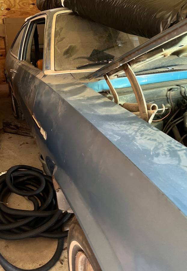 Chevrolet-nova-1975-blue-7