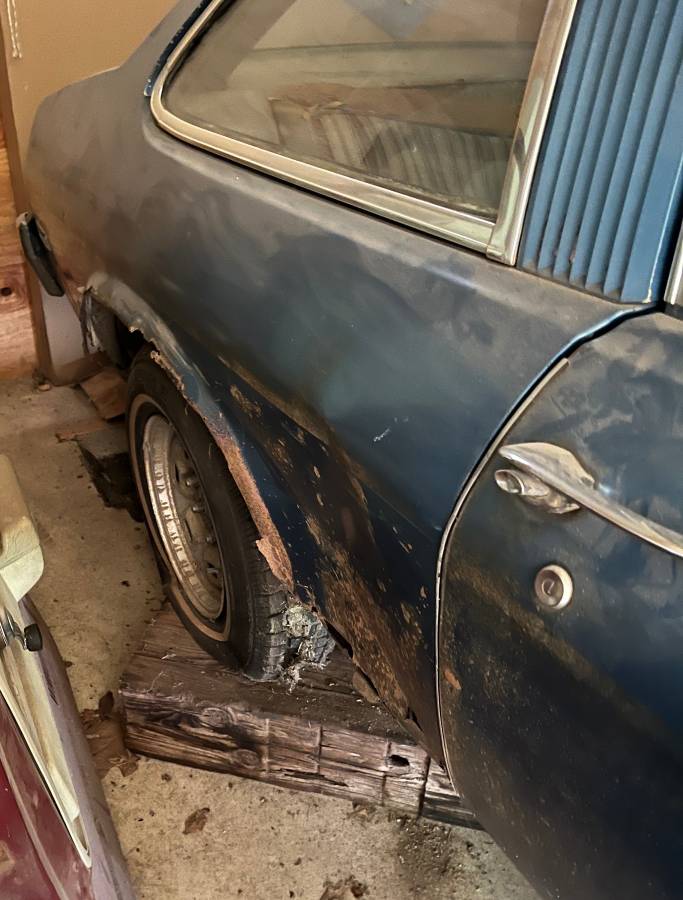 Chevrolet-nova-1975-blue-8