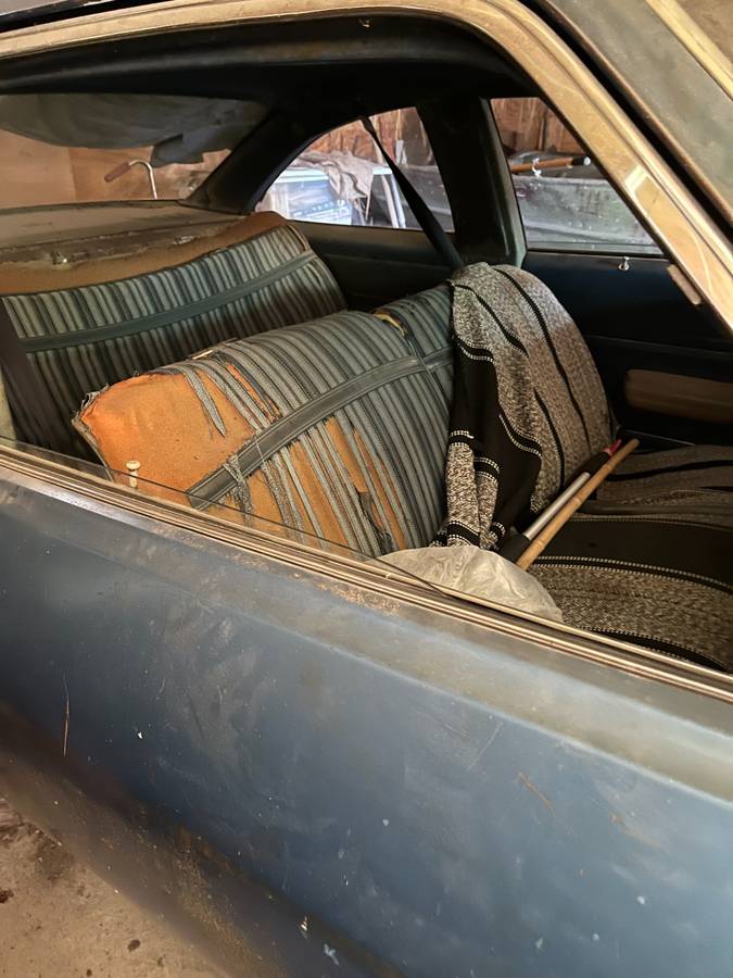 Chevrolet-nova-1975-blue-9