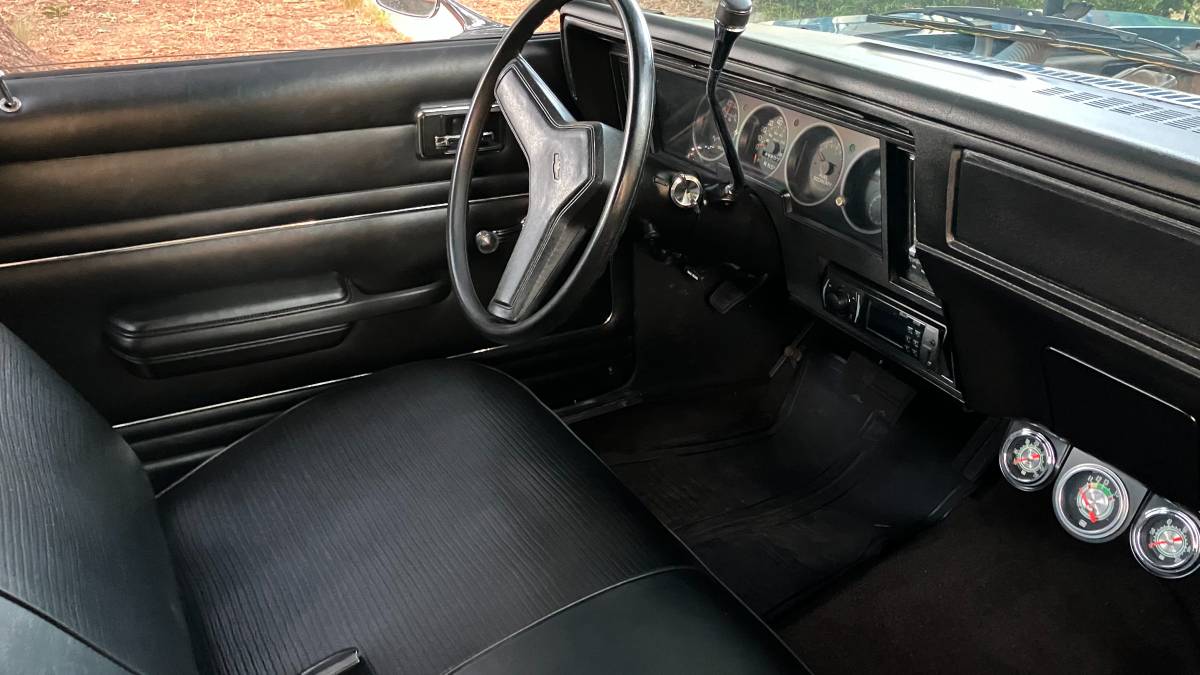 Chevrolet-nova-1978-blue-12