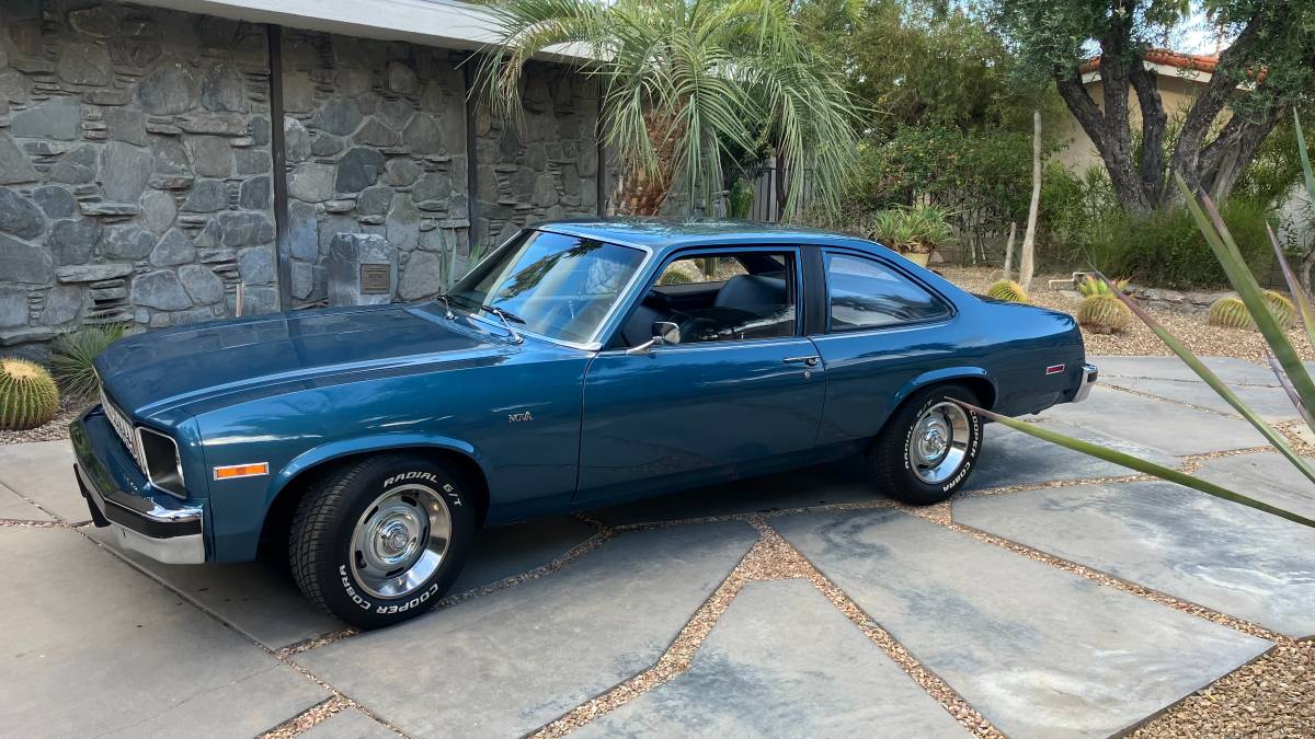 Chevrolet-nova-1978-blue