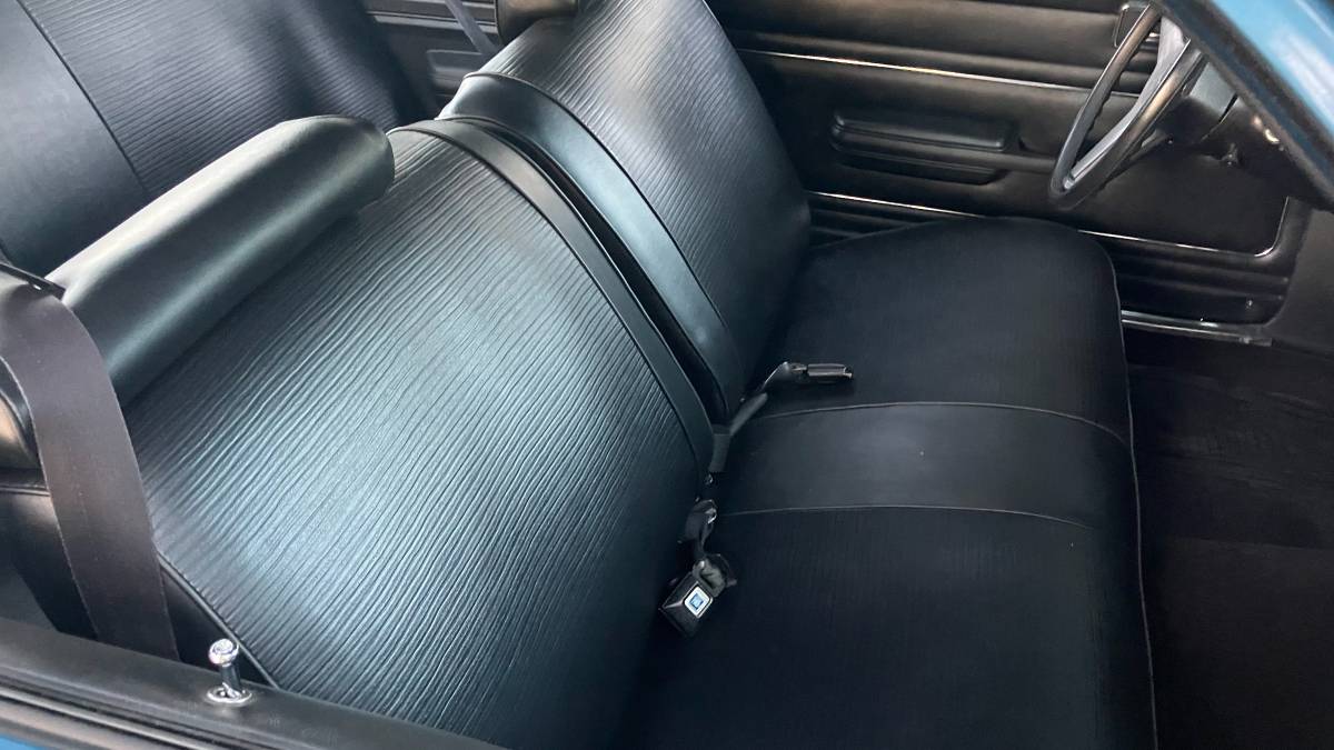 Chevrolet-nova-1978-blue-9