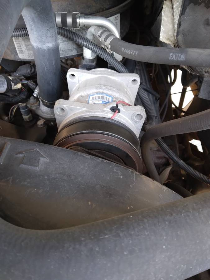 Chevrolet-p-30-step-van-1995-white-12