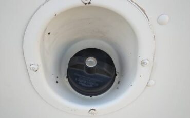 Chevrolet-p-30-step-van-1995-white-8