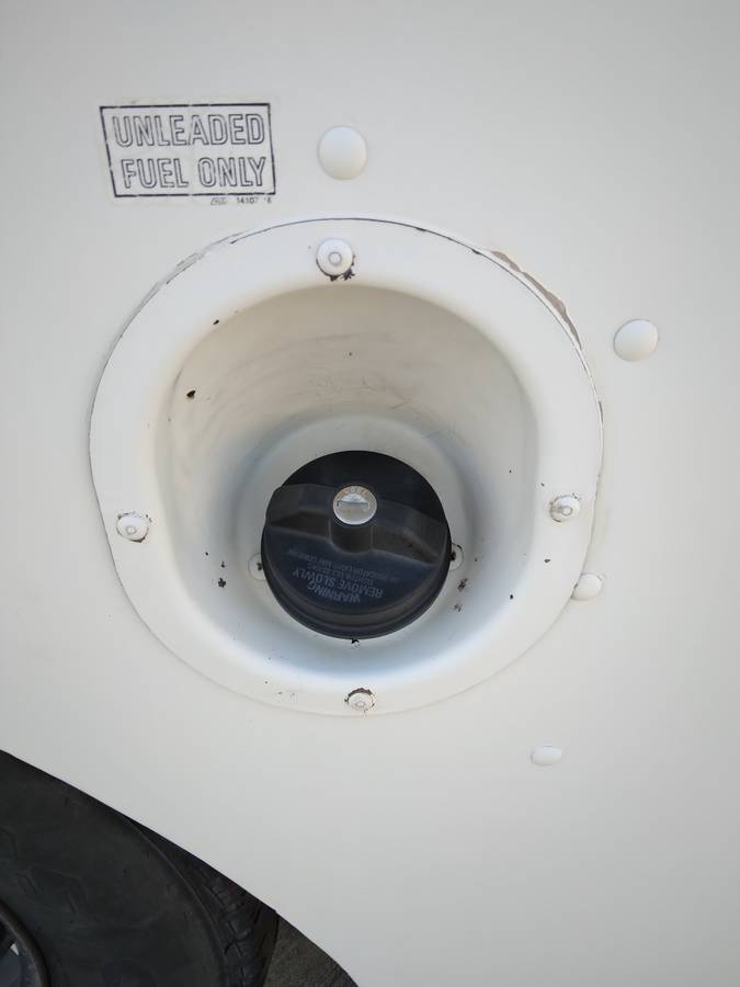 Chevrolet-p-30-step-van-1995-white-8