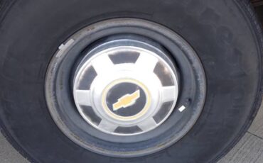 Chevrolet-p-30-step-van-1995-white-9