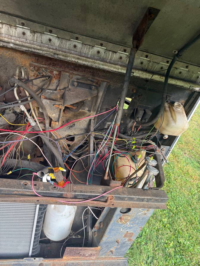 Chevrolet-p-series-1-ton-nominal-1988-white-10