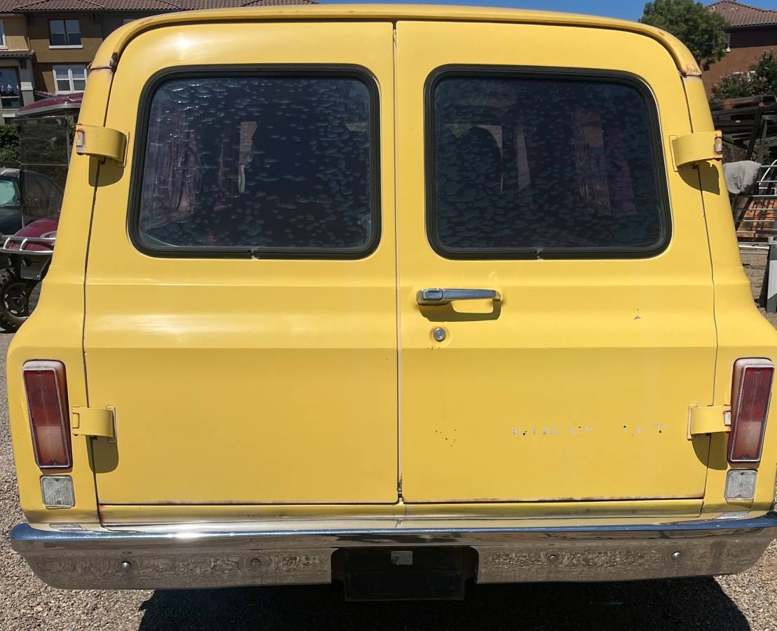Chevrolet-panelambulance-1968-4