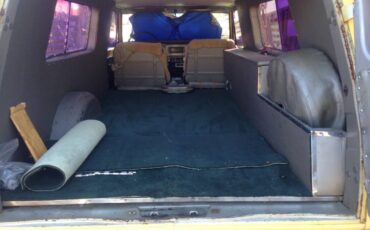 Chevrolet-panelambulance-1968-7