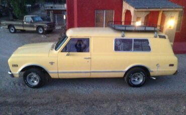Chevrolet-panelambulance-1968-9