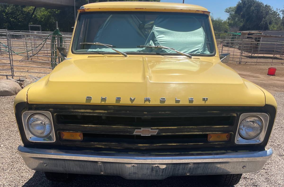 Chevrolet-panelambulance-1968