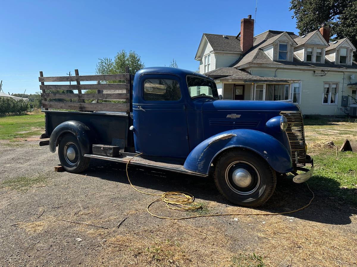 Chevrolet-pickup-1938-blue-5