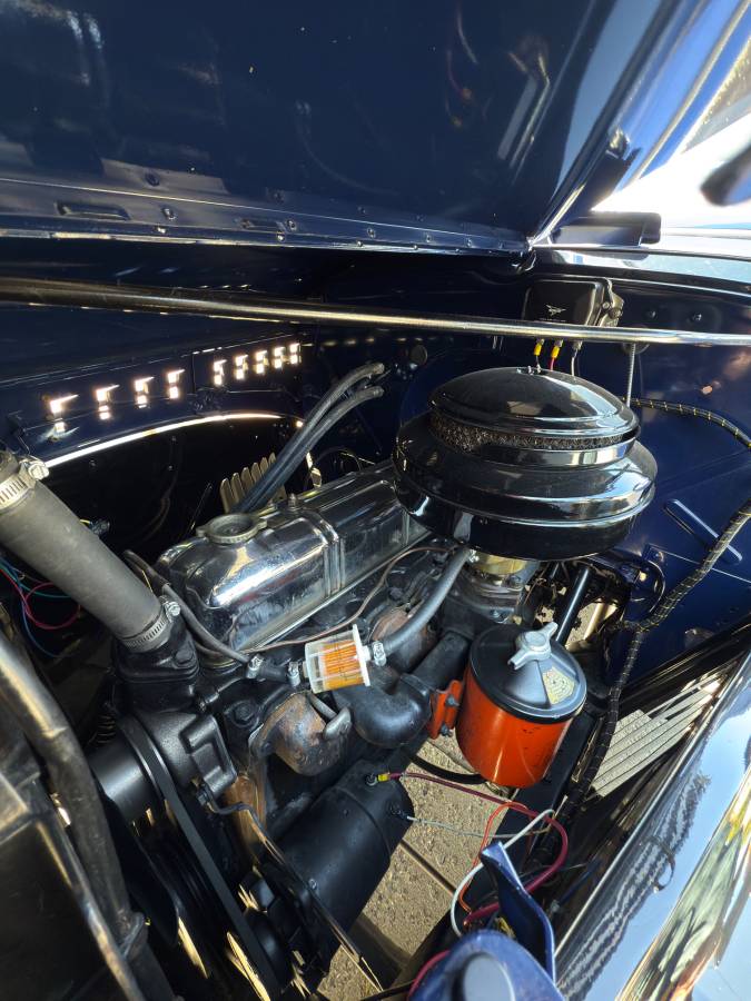 Chevrolet-pickup-1941-blue-10